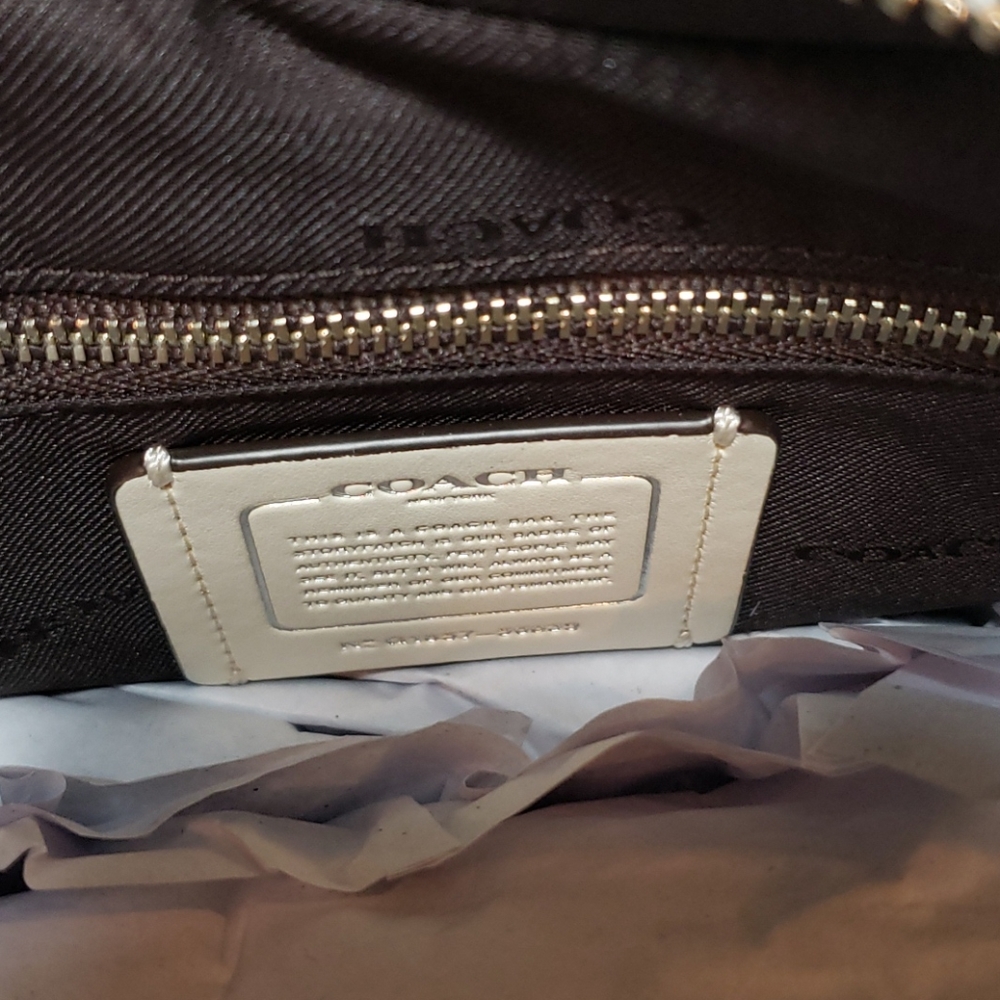Designer Handbag - Picture 8 of 13